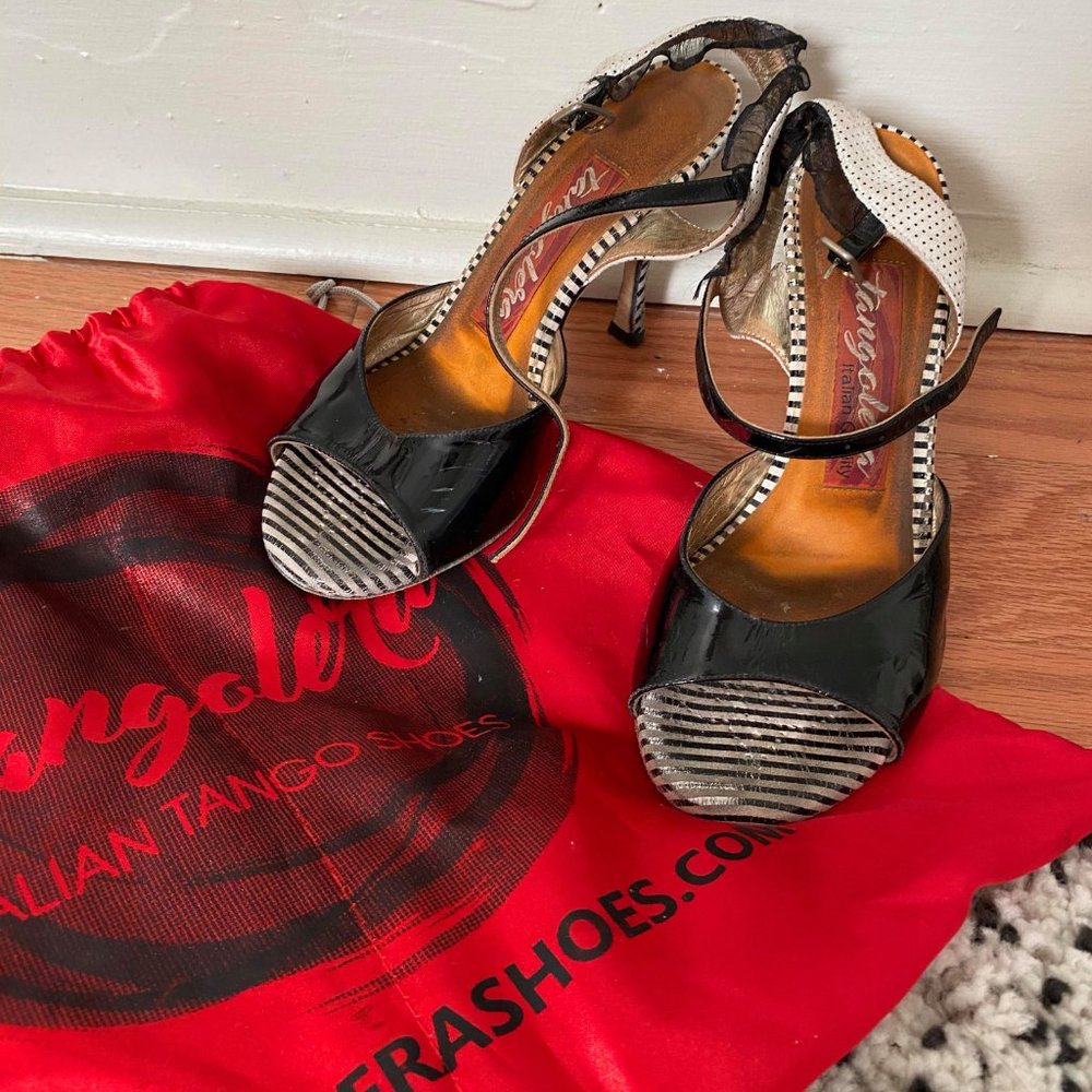 Tango shoes